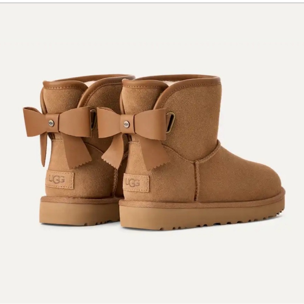 Limited edition new Ultra Mini Bailey Leather Bow Ugg